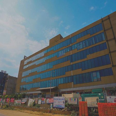 Hotel O H D Hotel Bhiwadi Exterior foto